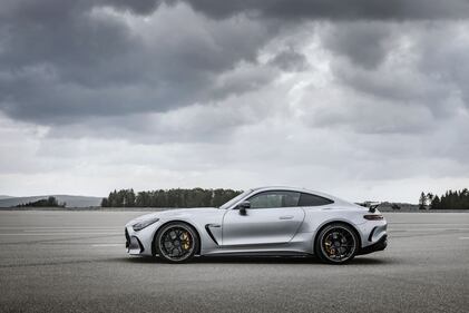 La nuova Mercedes-AMG GT: guarda le foto  4
