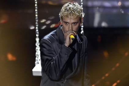 Sanremo 2024: ecco il look della terza serata del Festival da Mr. Rain 1