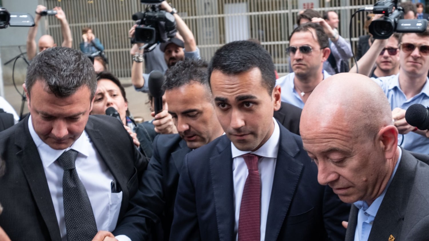 M5s copre le balle di Conte