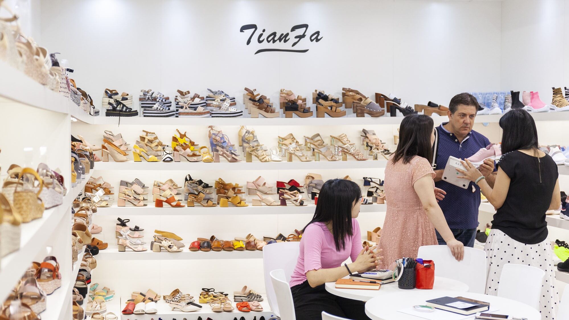 Calzature e borse, oltre 12mila visitatori a Expo Riva Schuh e Gardabags