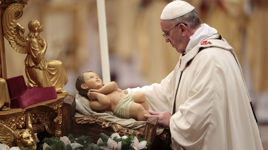 Prima messa di Natale per Papa Francesco
