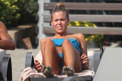 Costanza Caracciolo, la più sexy di "Si può fare" 29