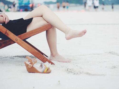 I consigli per prendersi cura delle gambe in estate