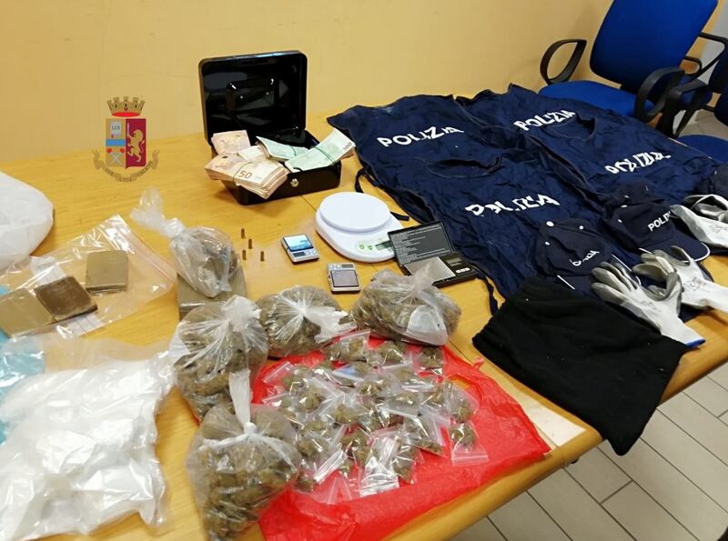 Estorsioni per il clan Moccia: il blitz e i sequestri 2