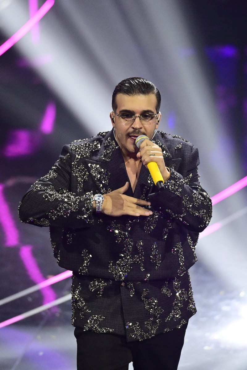 Sanremo 2024: ecco il look della finalissima del Festival di Geolier 8