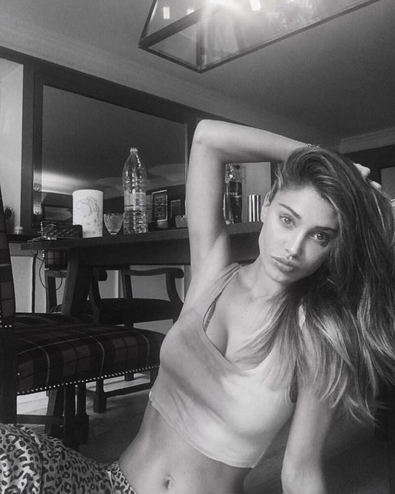 Belen Rodriguez, i selfie più sexy: foto 27