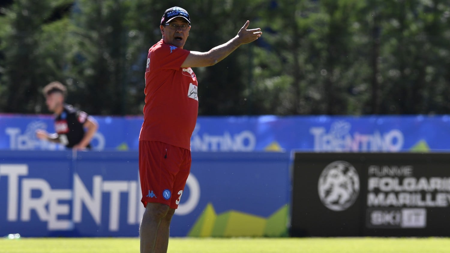 Napoli, ecco Milik e non si molla Icardi. Sarri: "Higuain? Poteva almeno salutare"