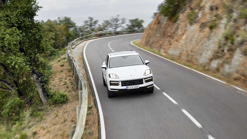 Porsche Cayenne S E-Hybrid, guarda tutte le foto 3