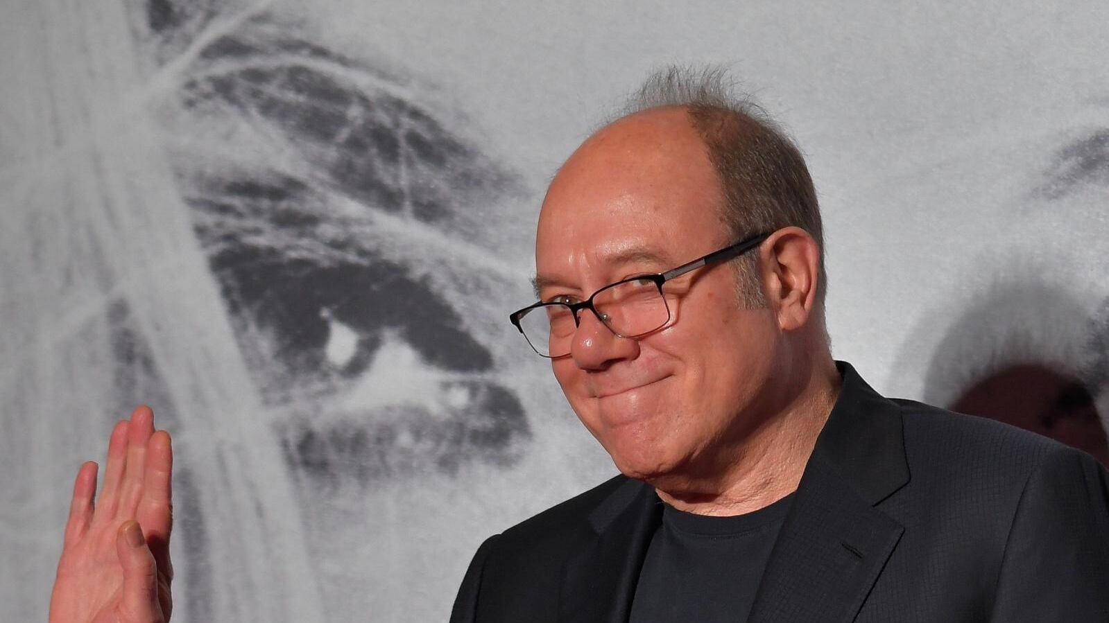 “Dovrebbe parlare dei problemi delle persone”. Carlo Verdone striglia la Schlein