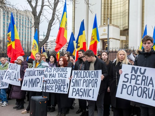 Filorussi tentano irruzione nella sede del governo. Scontri e arresti in Moldavia