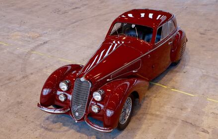 Alfa Romeo 8C Touring Berlinetta, fascino senza tempo 5