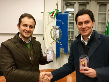 Per la festa delle donne spray al peperoncino 4