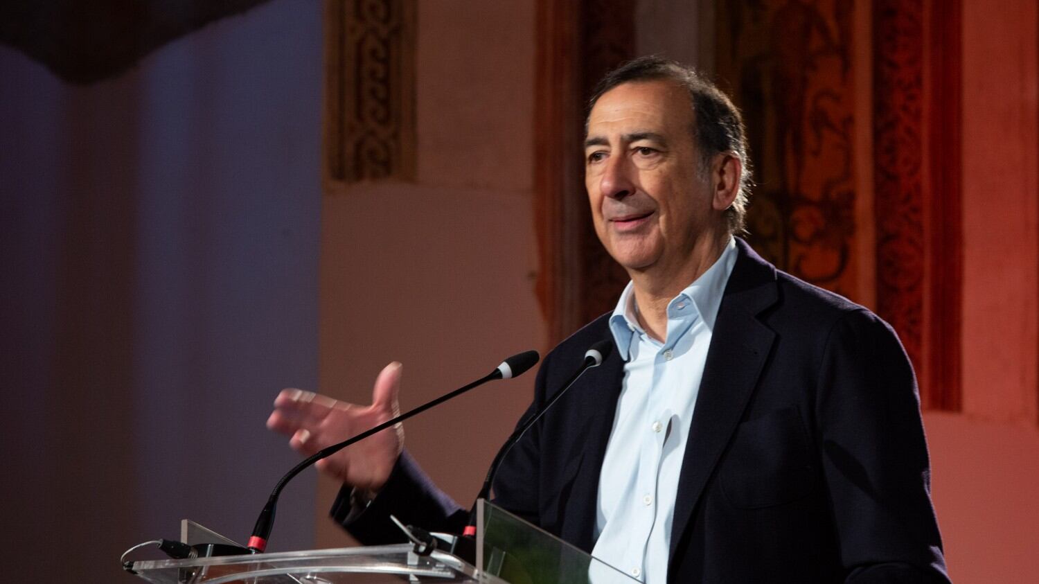 Il sindaco "sogna" già gli Ambrogini. E il centrodestra candida Gallera