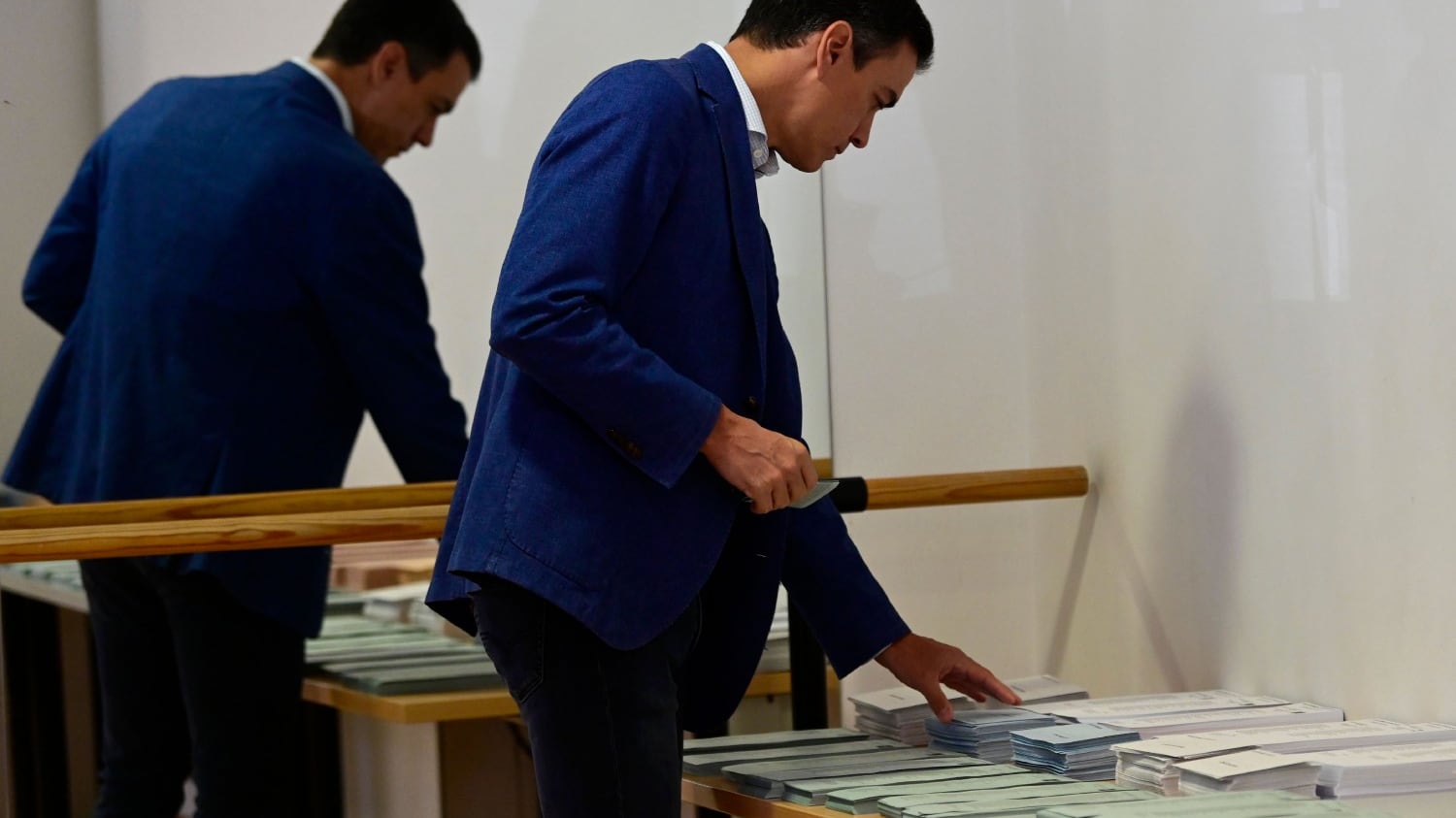 Spagna, i socialisti tengono. L'ultradestra di Vox è in calo