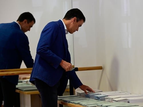 Spagna, i socialisti tengono. L'ultradestra di Vox è in calo