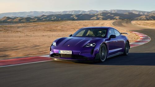 Porsche Taycan Turbo GT, guarda tutte le foto 9