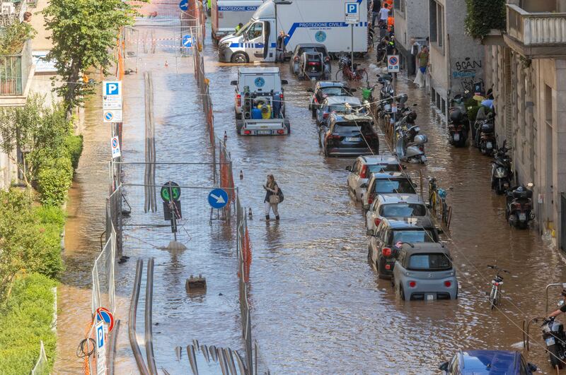 Perforata tubatura a Milano: residenti senza acqua e corrente  3