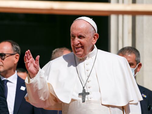 "Preparavano il conclave...". Trame anti Bergoglio in Vaticano