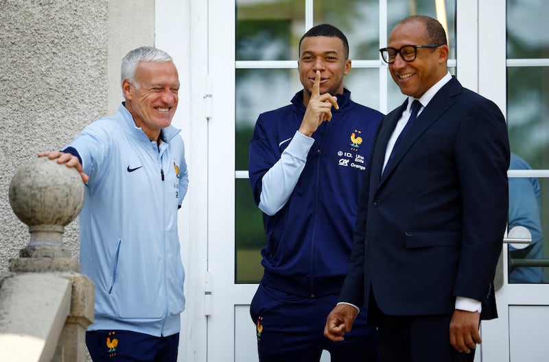 Mbappe Deschamps Clairefontaine