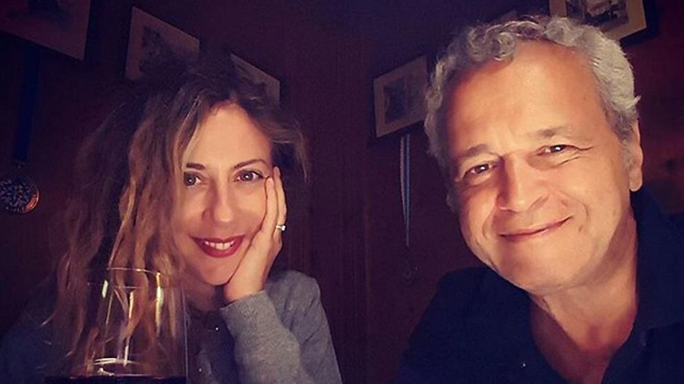 La fidanzata di Mentana rivela: "Io e Enrico stiamo insieme, ma i fiori me li compro da sola"