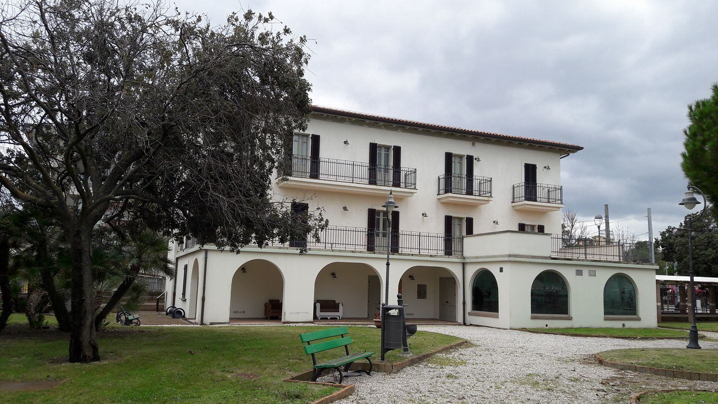 "No ai matrimoni a Villa Mussolini". Ma Edda risponde al Pd