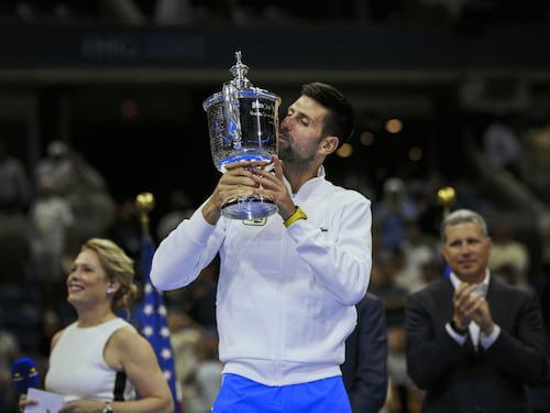 Us Open, Djokovic trionfa in finale contro Medvedev: è il suo 24° Slam