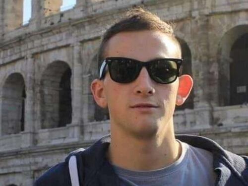 "Siete animali". La fidanzata del runner ucciso dall'orso gela Lucarelli