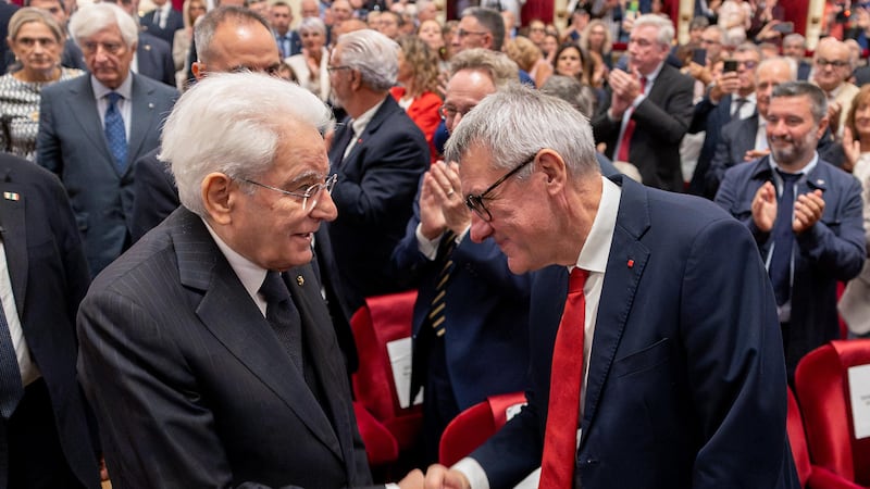 Landini tagliato fuori “stecca” alla Scala. Un inno alla rivolta davanti a Mattarella