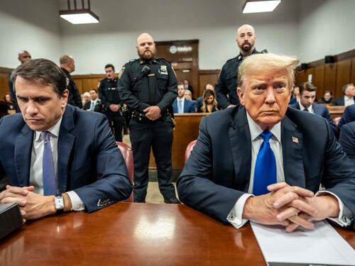 I documenti riservati, la sovversione e le cause civili: tutti gli altri processi di Trump