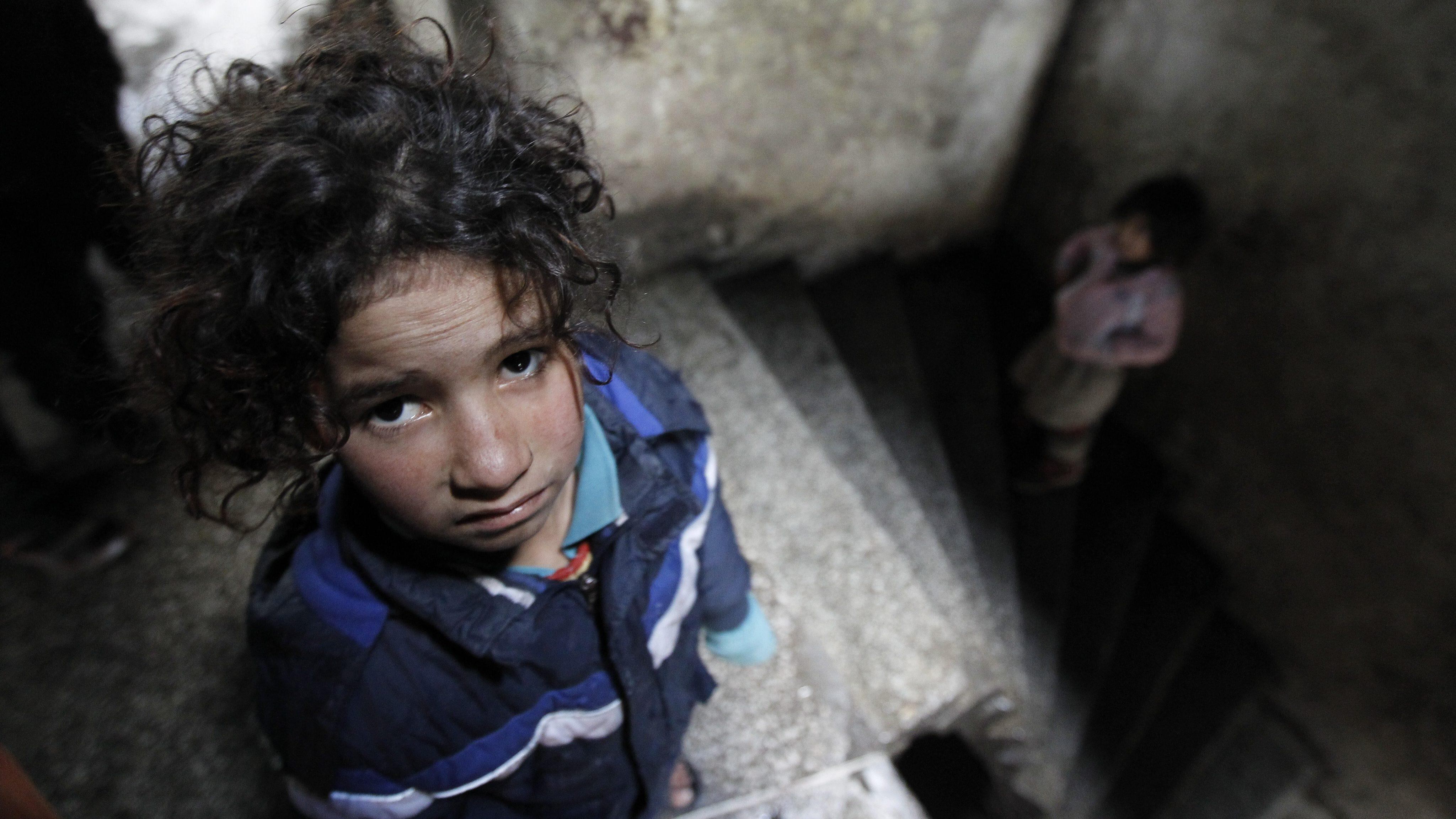 Siria, metà popolazione senza casa. "Abbiamo elenco crimini di guerra"