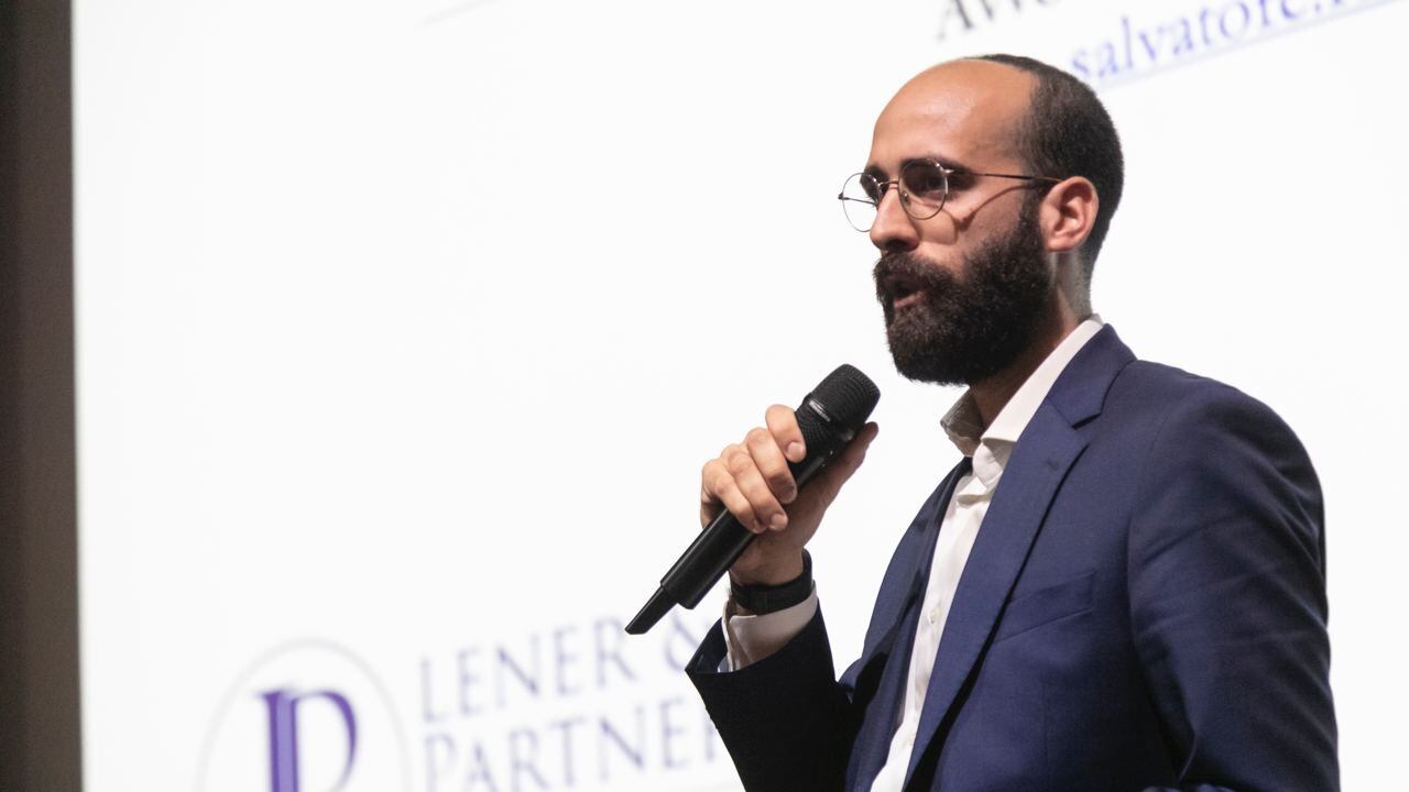 “Memecoin, Consob e nuove regole, cosa insegna il caso Corona secondo l’avvocato Salvatore Luciano Furnari”