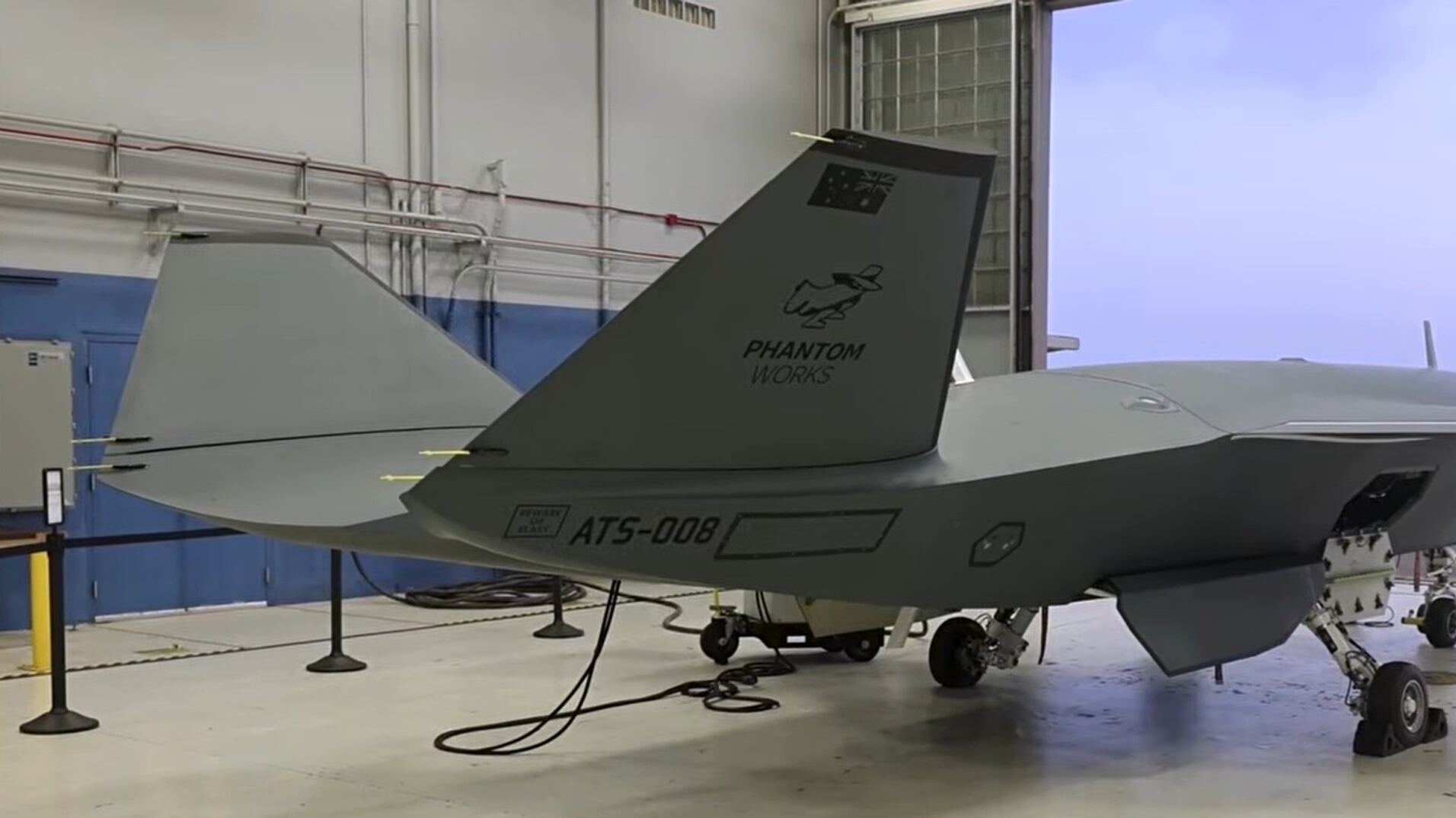 Il “pipistrello fantasma” Usa vola sul Pacifico: il drone che può cambiare la guerra aerea