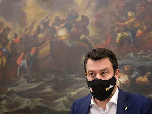 Gli indiani ingrati, il vino con l'acqua e Salvini: quindi, oggi...