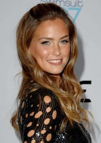 Bar Rafaeli, gravidanza sexy al mare 13