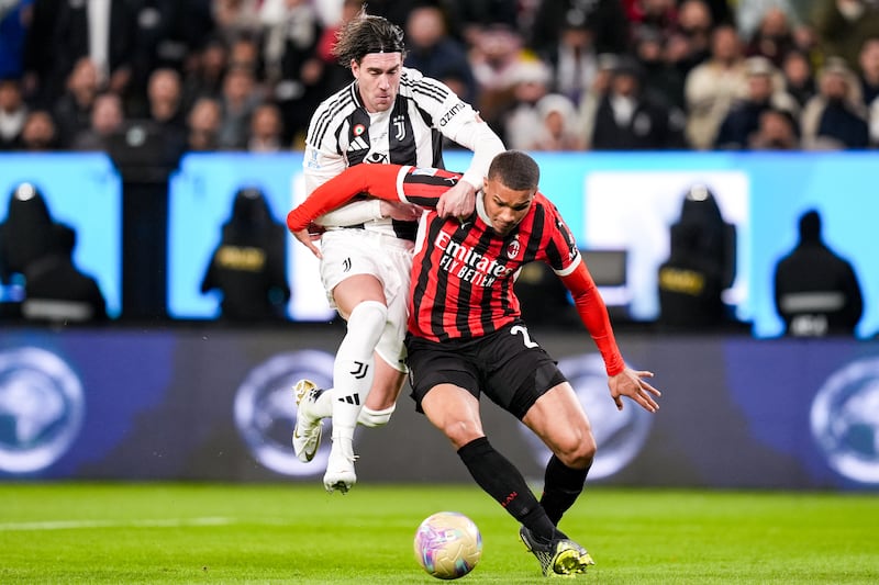 Il Milan va in tournée e lascia in Inghilterra l'esubero d'oro Thiaw