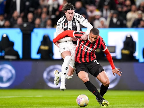 Il Milan va in tournée e lascia in Inghilterra l'esubero d'oro Thiaw