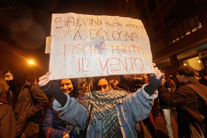 A Bologna sfilano gli antagonisti di Salvini 11