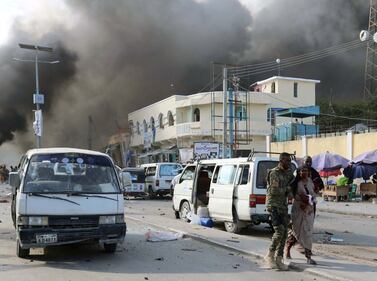 Mogadiscio, esplode un'autobomba: più di 200 vittime 15