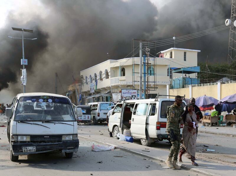 Mogadiscio, esplode un'autobomba: più di 200 vittime 15