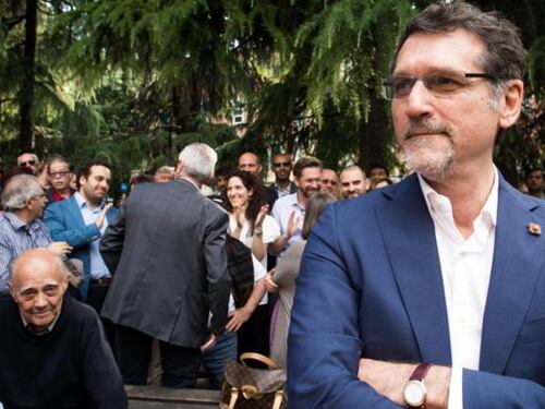 Bologna, il sindaco del Pd vieta la piazza per il No al referendum