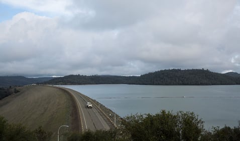 Paura in California: la diga di Oroville rischia di collassare 8