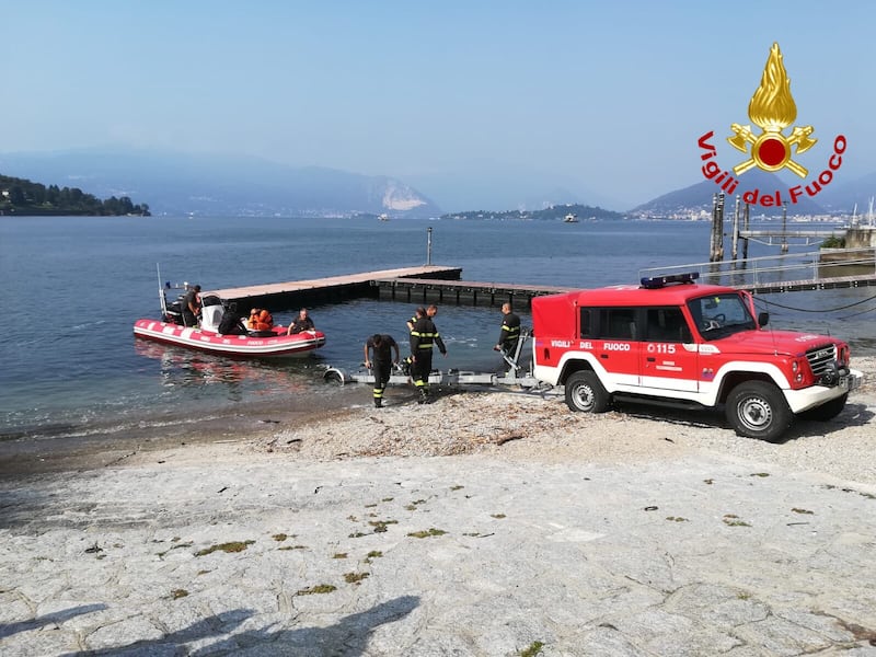 Lago Maggiore, continuano le ricerche del disperso caduto dal traghetto 2