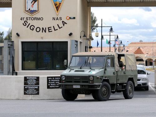 Crisi in Libia, i marines americani tornano a Sigonella
