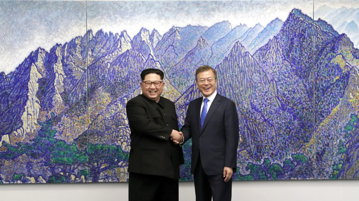 Coree, storico incontro al confine tra Sud e Nord. Kim: "Inizia una nuova era"