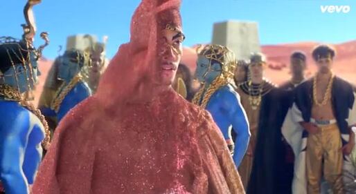 Katy Perry accusata di blasfemia dal mondo islamico 2