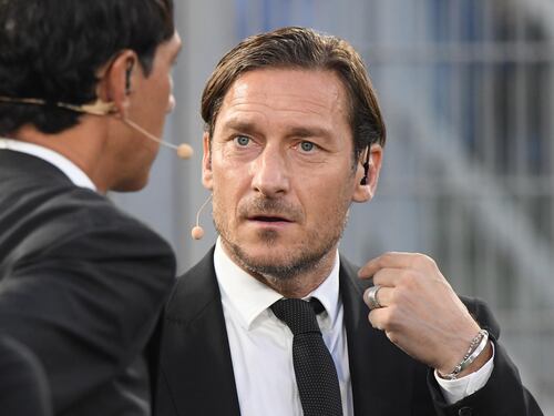 Totti e Ilary, febbre a 90'. E i Rolex non si trovano