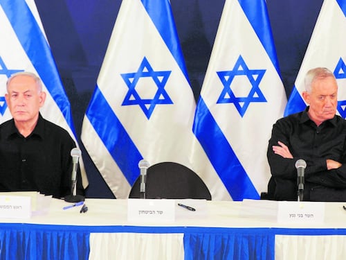 Israele, Gantz chiede la convocazione del gabinetto di guerra "il prima possibile"