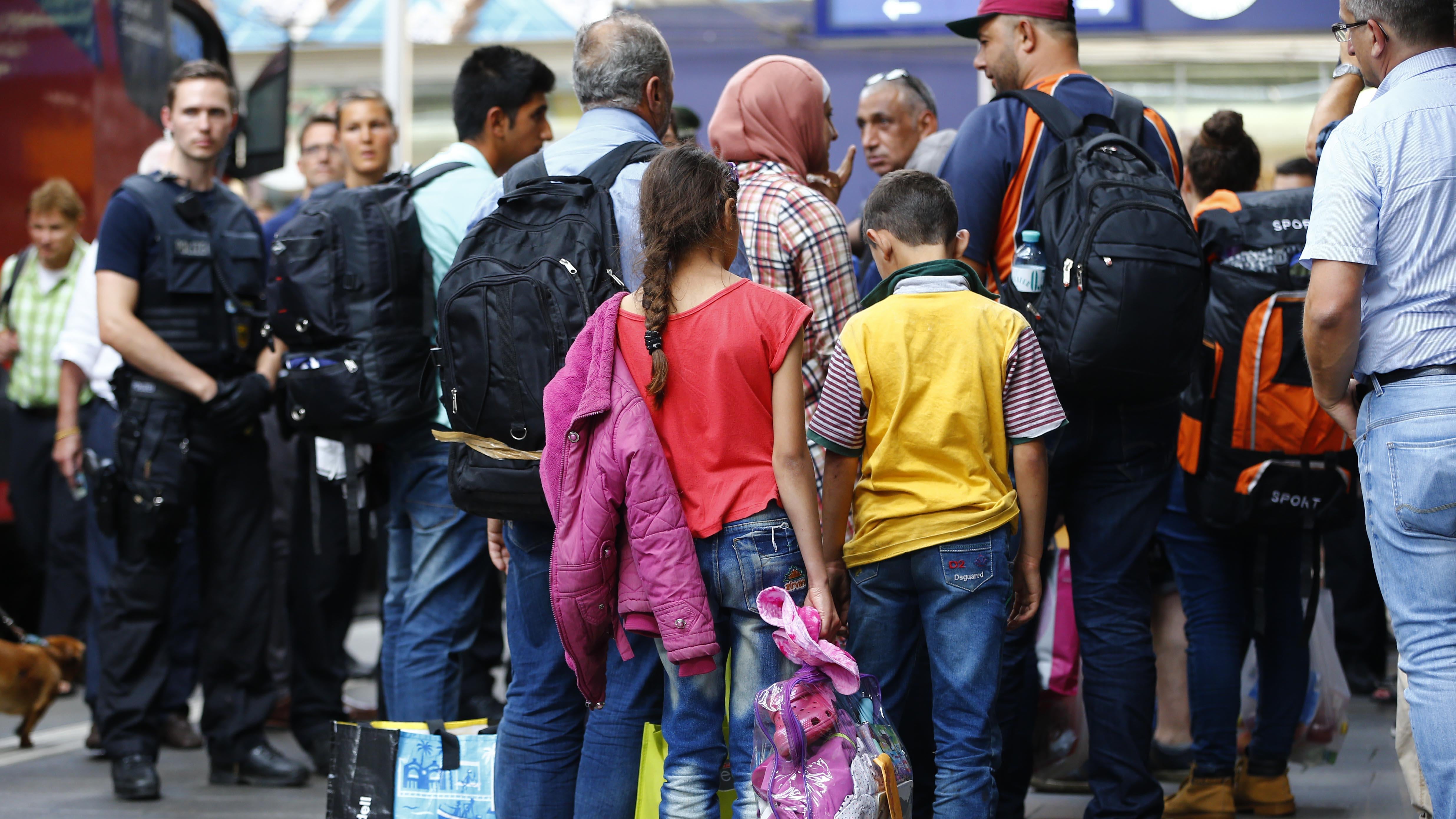 Budapest, gli immigrati prendono d'assalto la stazione 17