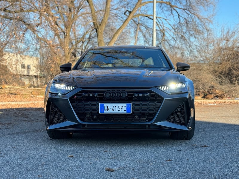 Audi RS6 Performance: guarda la gallery della super station wagon da 630 CV 4