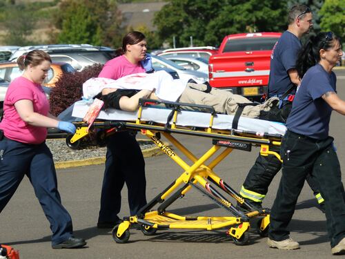 Usa, sparatoria in un college dell'Oregon: è strage